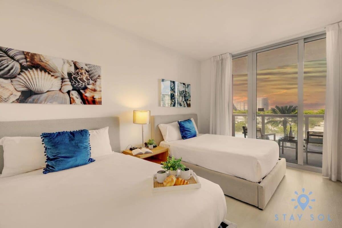 Balcony - Pool - Near Beach - Gym Hallandale Beach Eksteriør billede